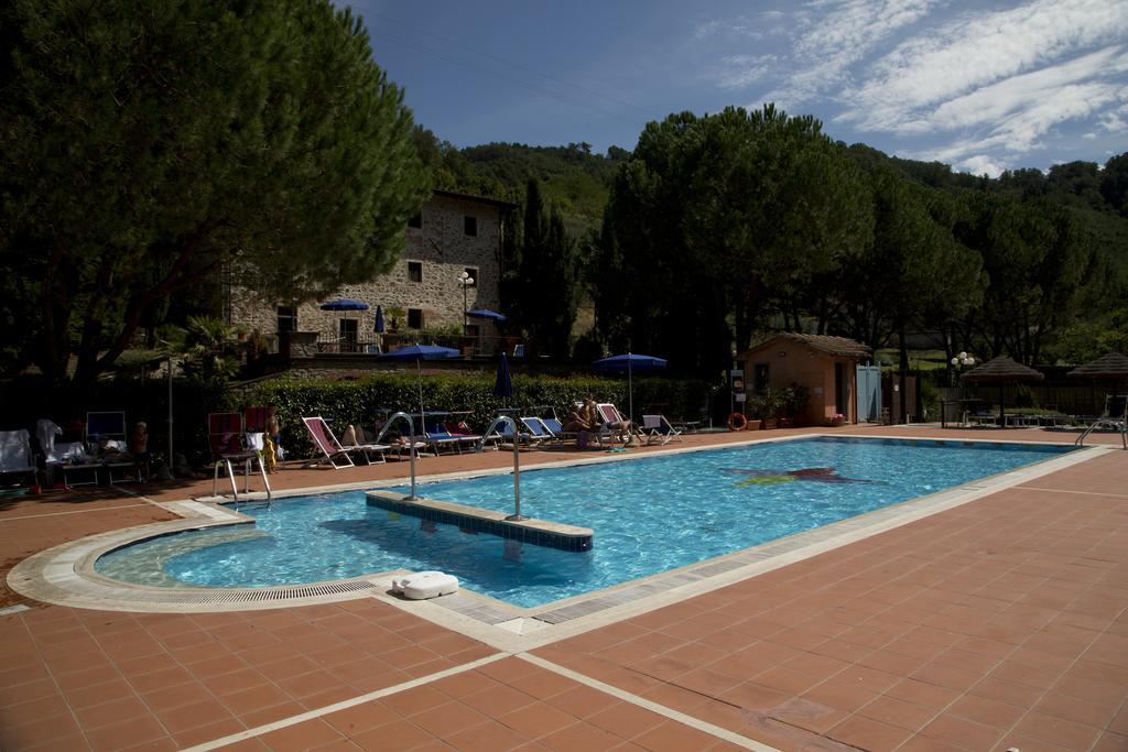 Villaggio Albergo San Lorenzo E Santa Caterina Pescia Exterior foto